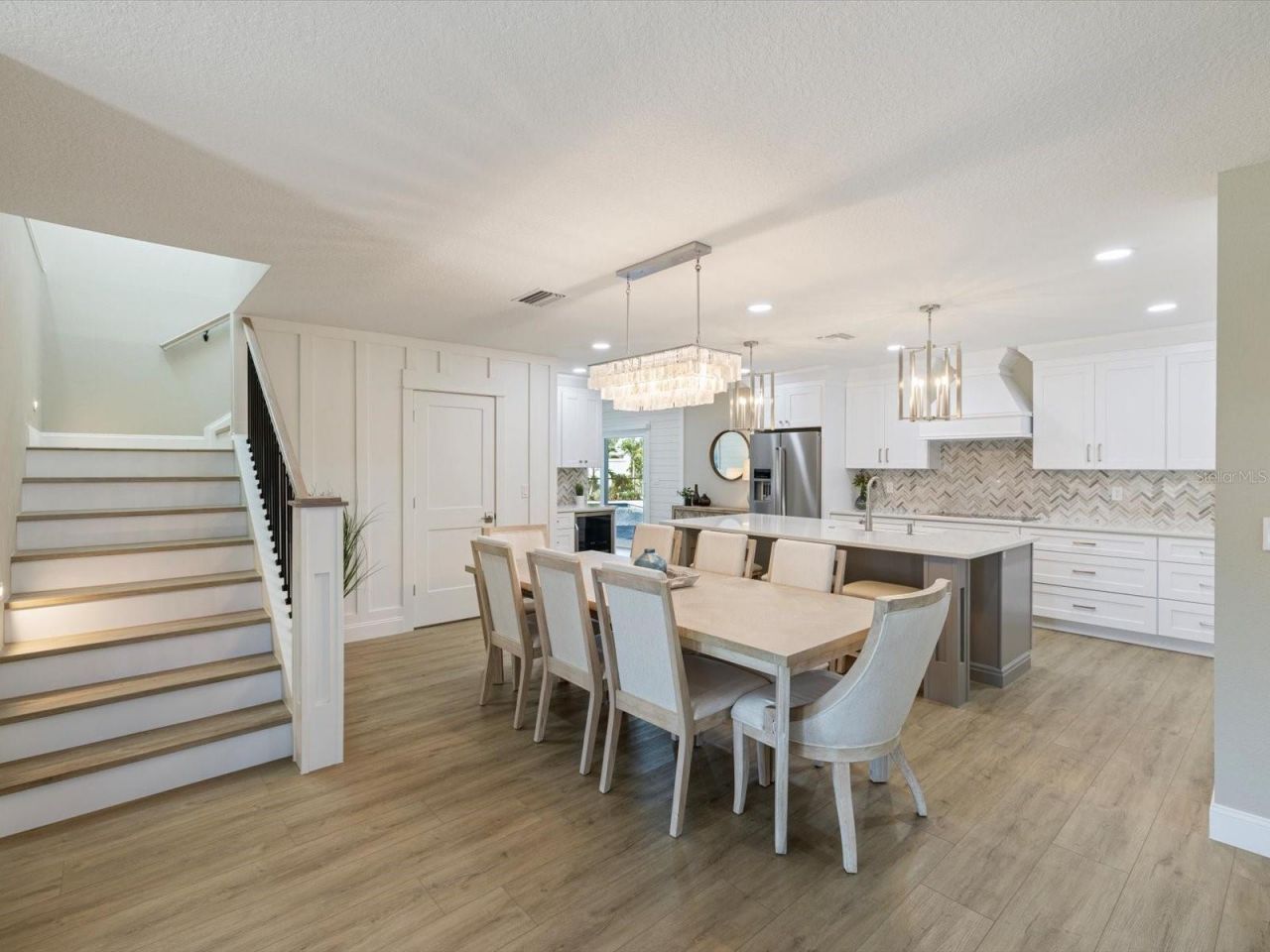 842 Nokomis Avenue S, Venice, FL 34285 Photo