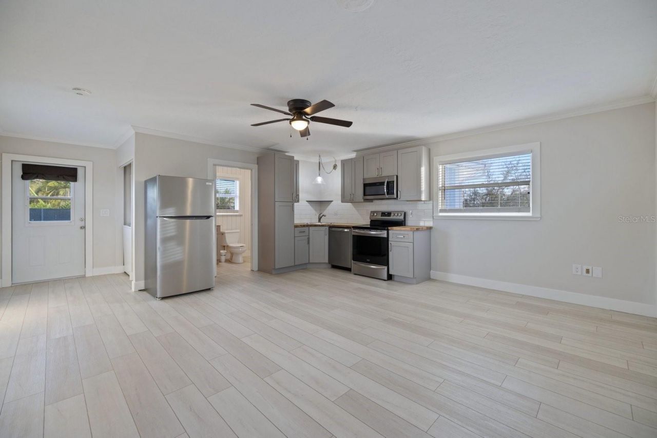 842 Nokomis Avenue S, Venice, FL 34285 Photo