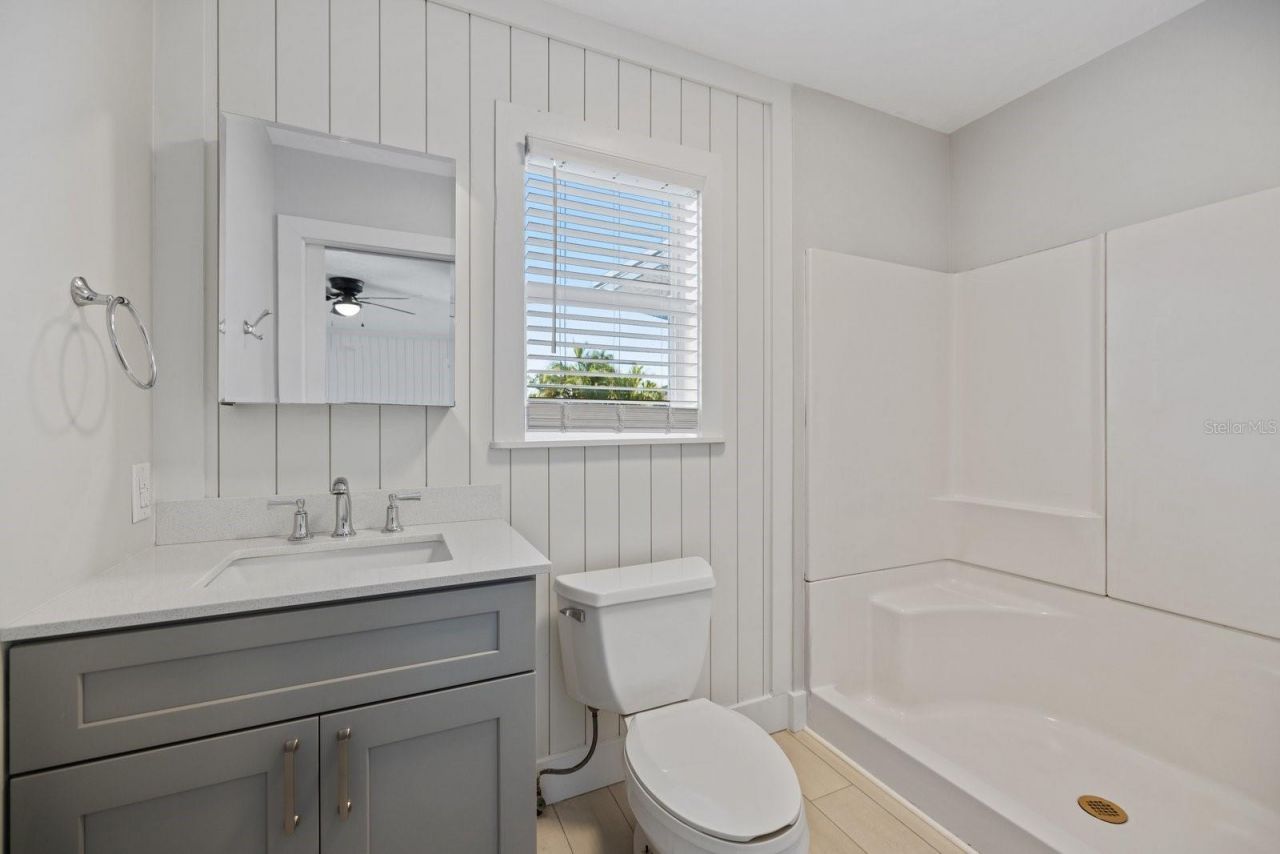 842 Nokomis Avenue S, Venice, FL 34285 Photo