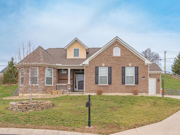 7890 Planters Lane, West Chester, OH 45069