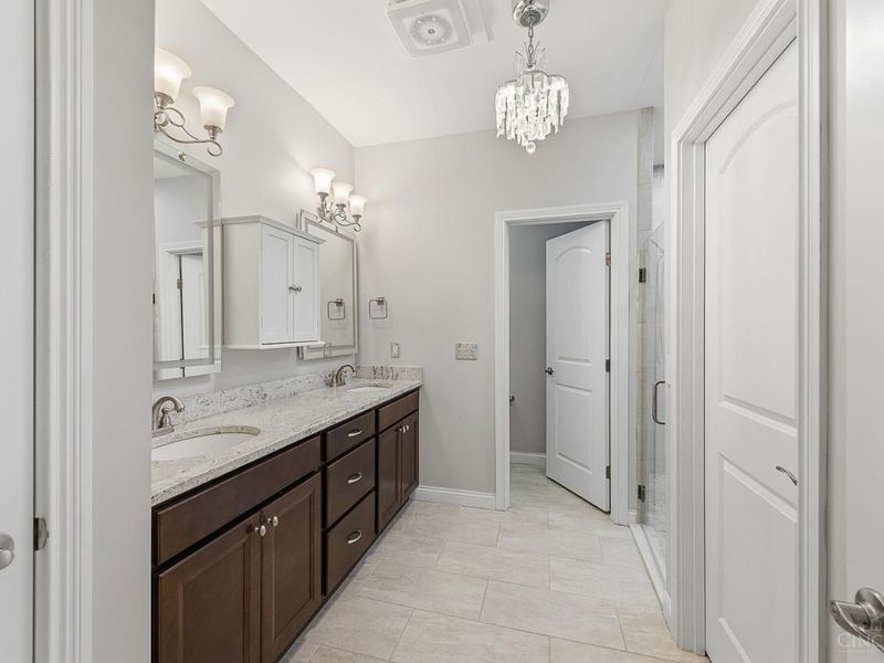 7890 Planters Lane, West Chester, OH 45069 Photo 24