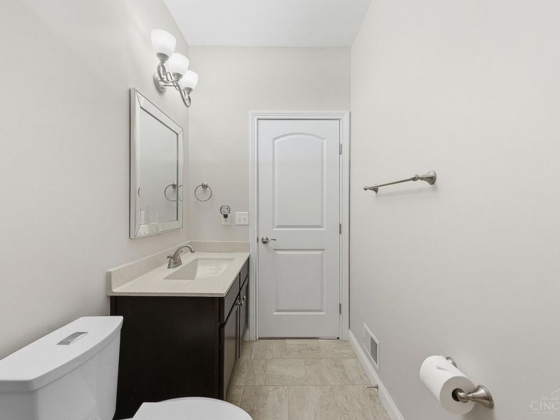 7890 Planters Lane, West Chester, OH 45069 Photo 32