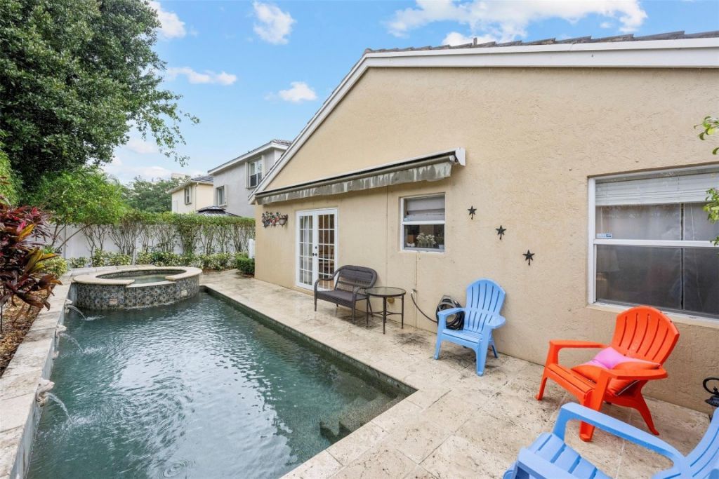 2850 E Sable Cir, Margate, FL 33063 Photo