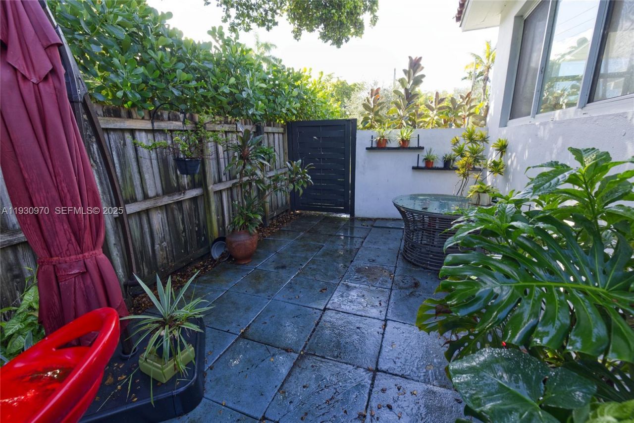 795 NE 146th St , North Miami, FL 33161 Photo