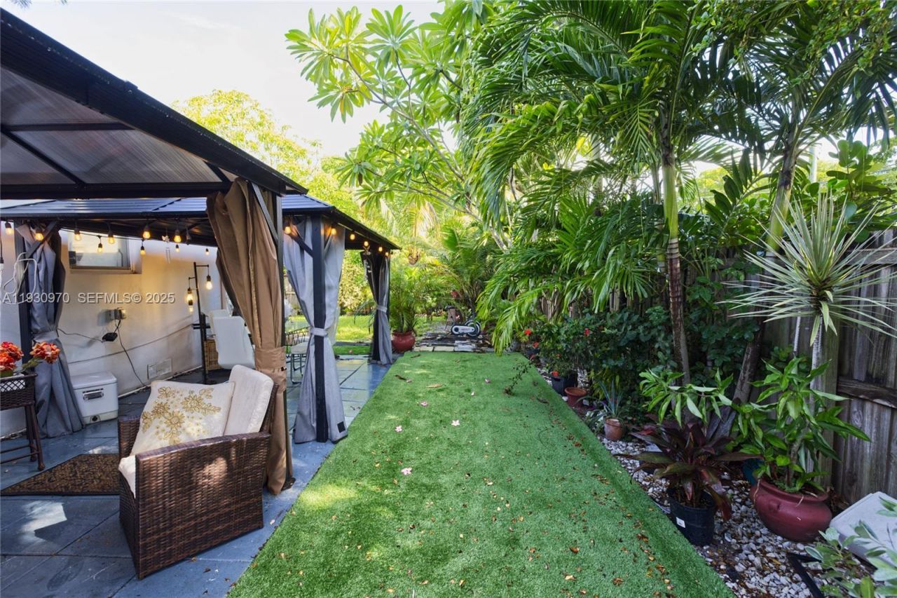 795 NE 146th St , North Miami, FL 33161 Photo