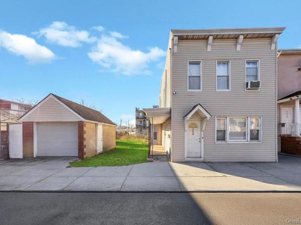 95-26 86th St, Ozone Park, NY 11416