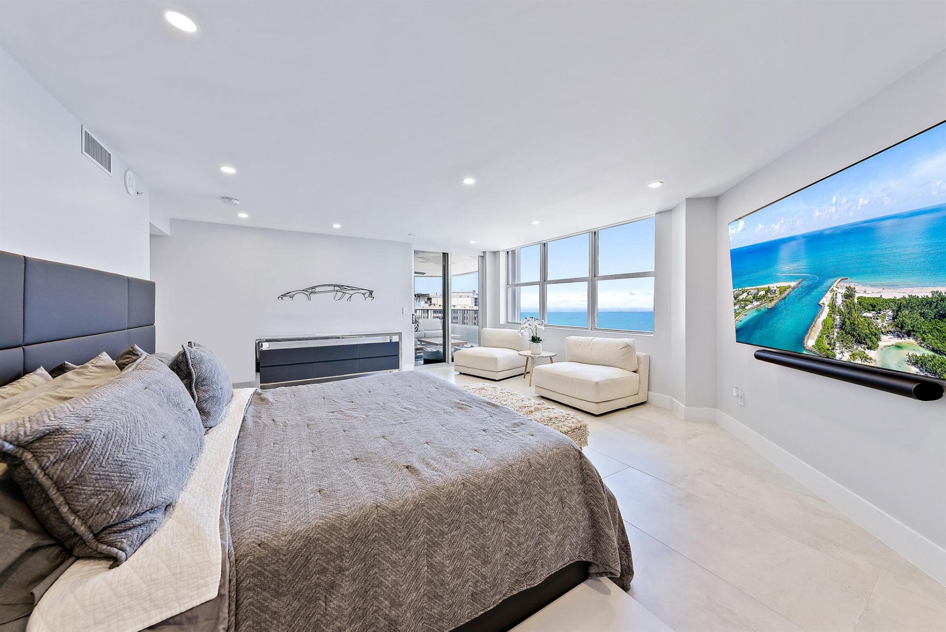 5200 N Ocean Drive, Unit 2003, Singer Island, FL 33404 Photo