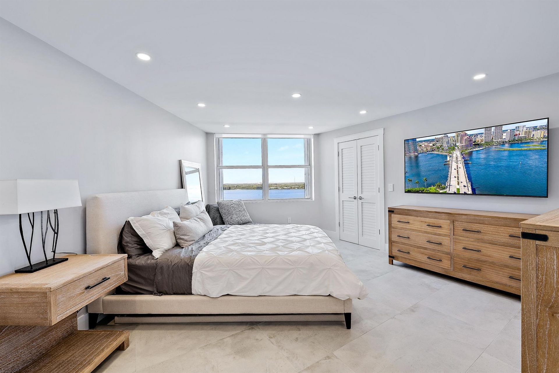 5200 N Ocean Drive, Unit 2003, Singer Island, FL 33404 Photo