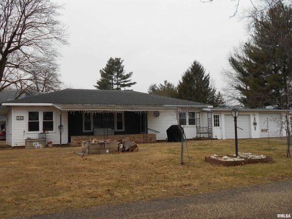 240 S MONMOUTH Street, Good Hope, IL 61438