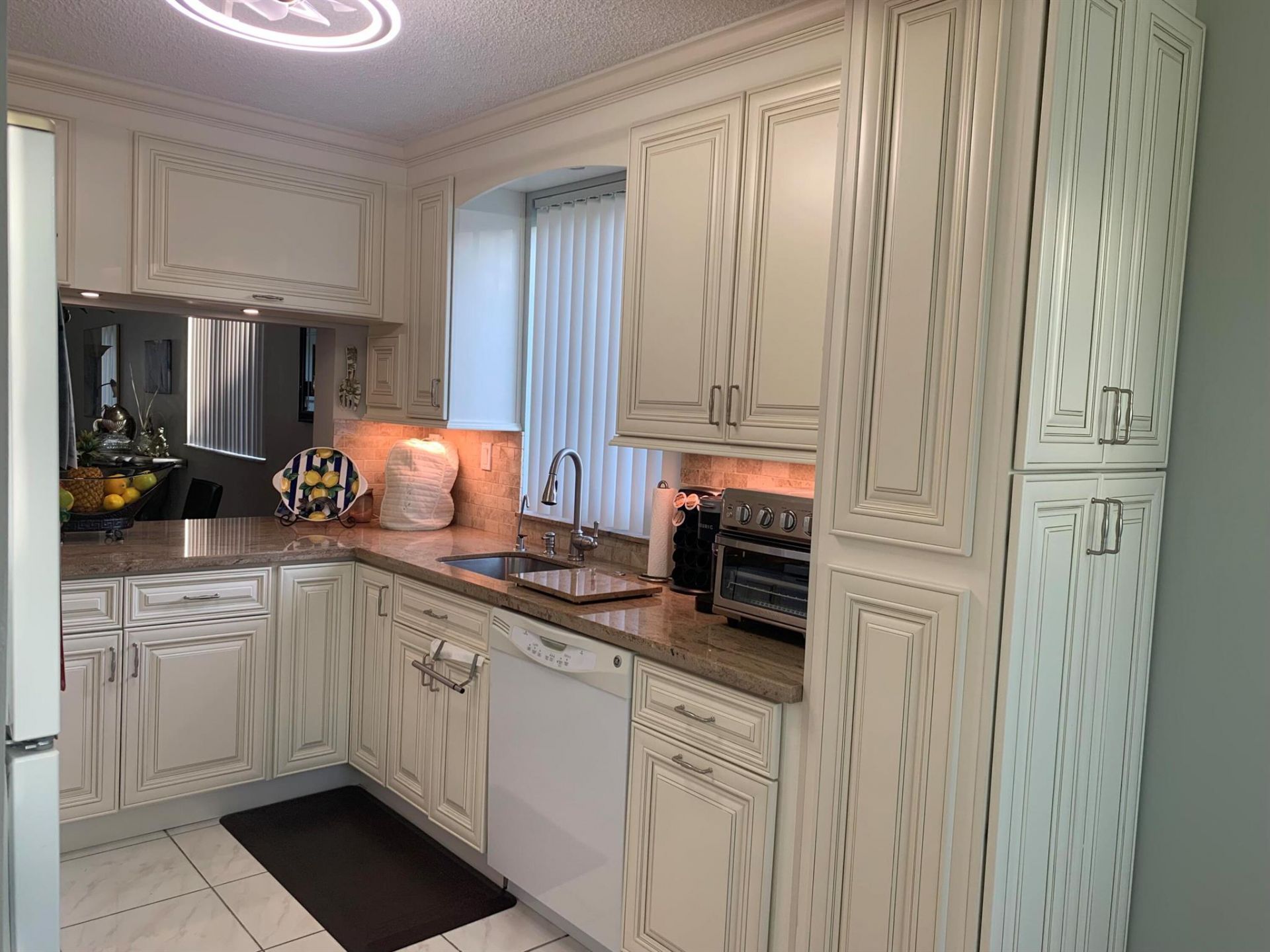 7216 S Devon Drive, Unit 212, Tamarac, FL 33321 Photo