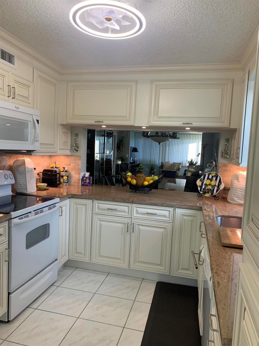 7216 S Devon Drive, Unit 212, Tamarac, FL 33321 Photo