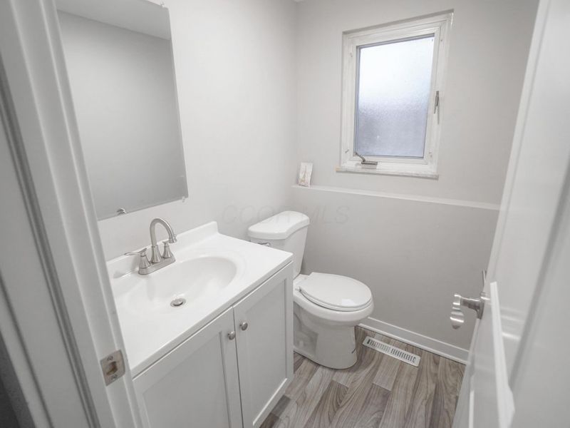 5846 Riverton Road, Columbus, OH 43232 Photo 11