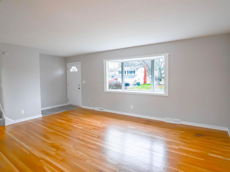 5846 Riverton Road, Columbus, OH 43232 Photo 3