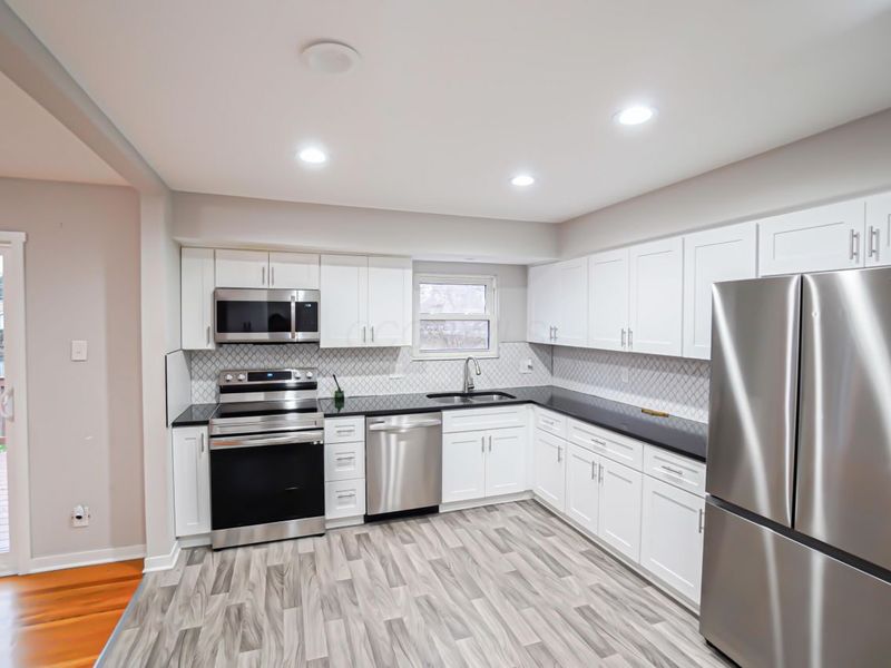 5846 Riverton Road, Columbus, OH 43232 Photo 4