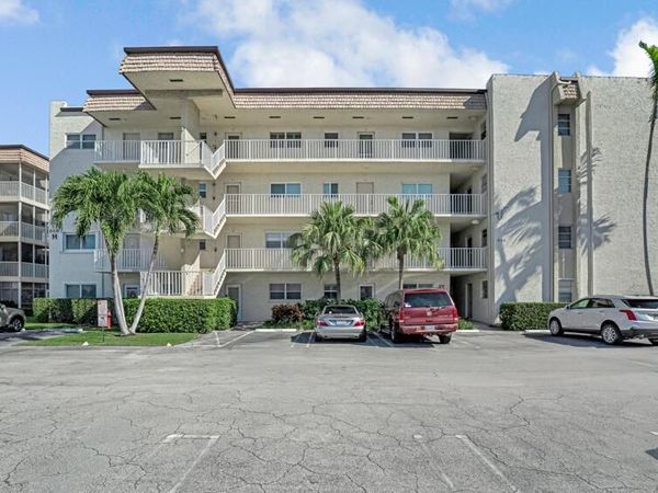 646 Snug Harbor Drive, Unit H301, Boynton Beach, FL 33435