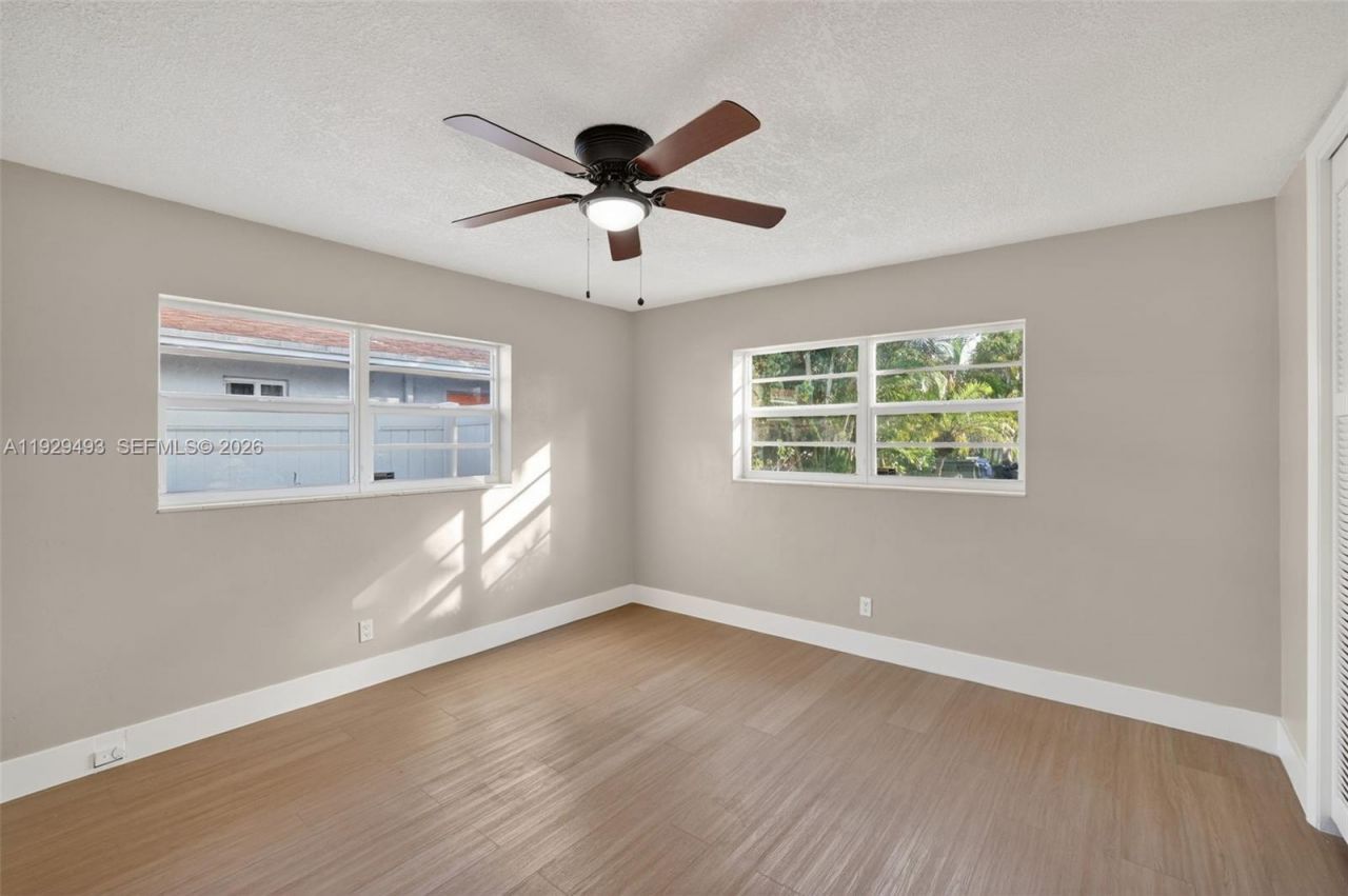 1015 NE 17th Ct, Fort Lauderdale, FL 33305 Photo