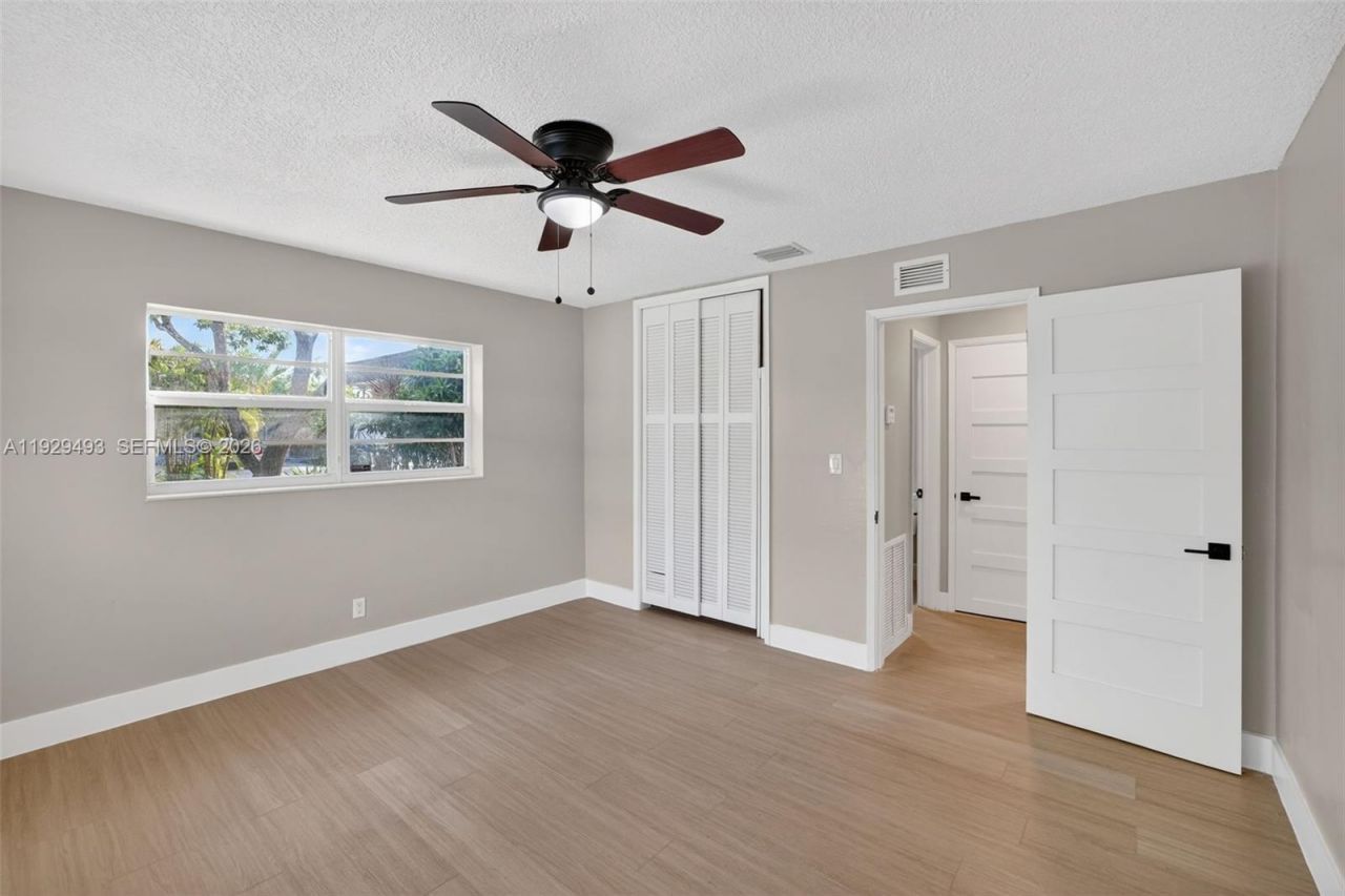 1015 NE 17th Ct, Fort Lauderdale, FL 33305 Photo