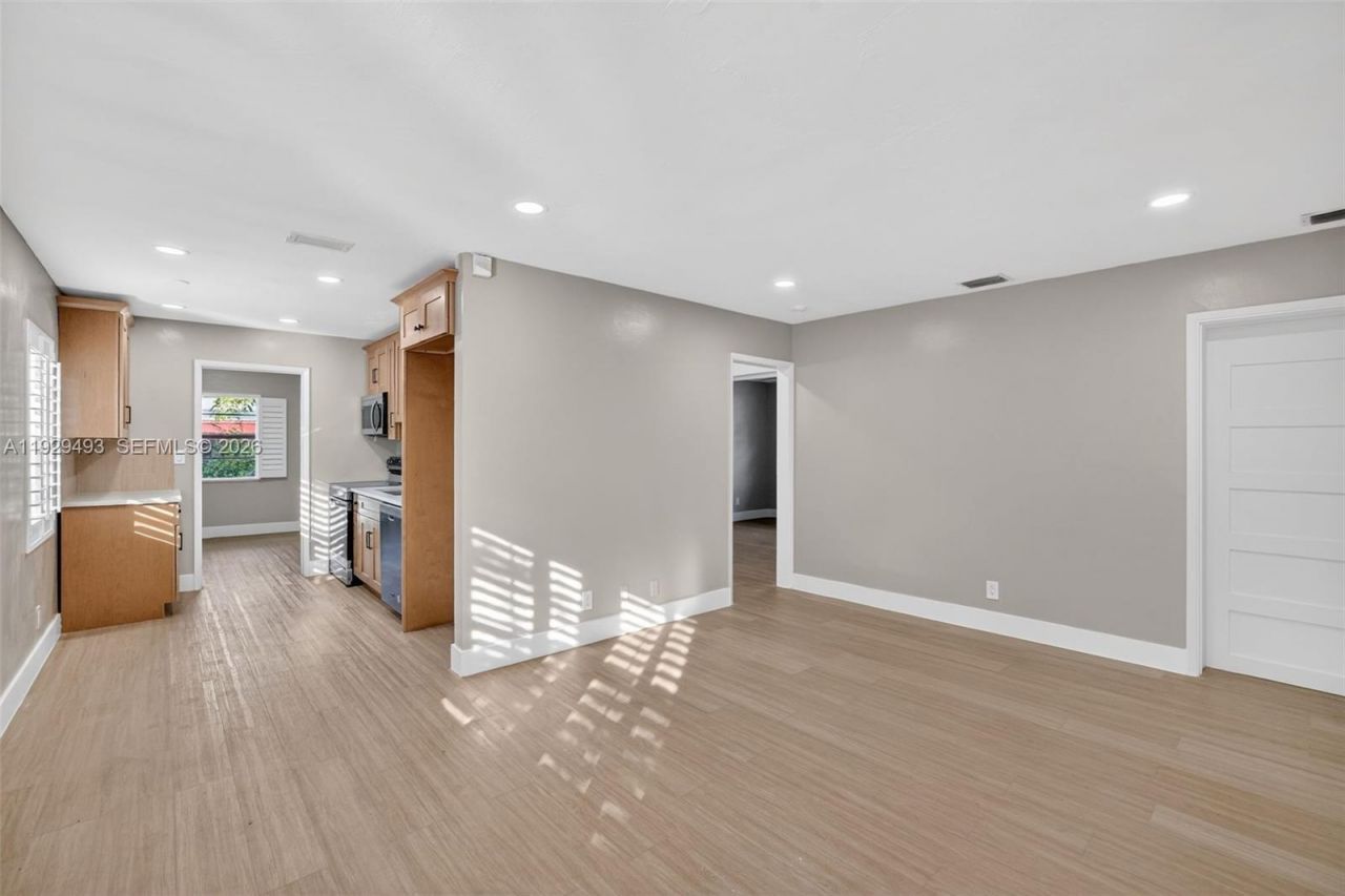 1015 NE 17th Ct, Fort Lauderdale, FL 33305 Photo