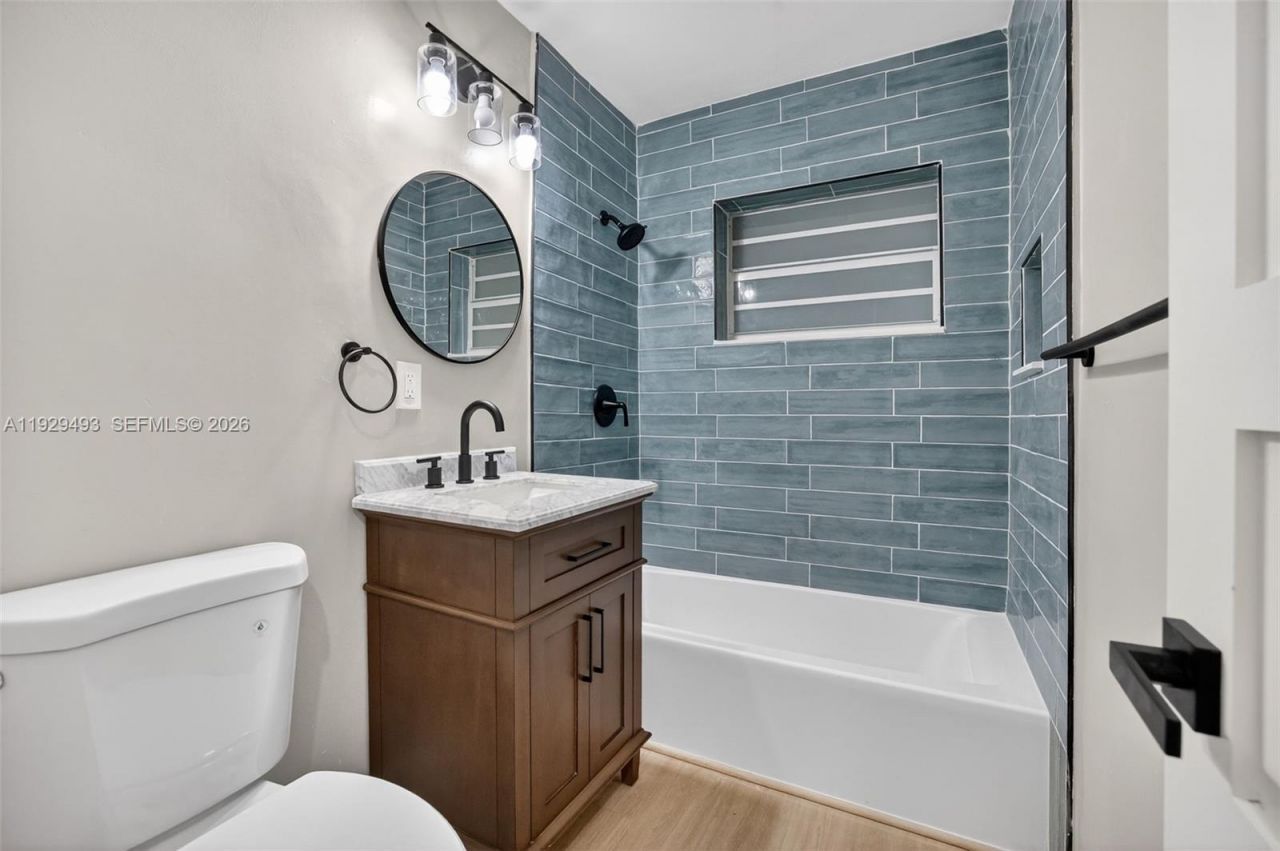 1015 NE 17th Ct, Fort Lauderdale, FL 33305 Photo