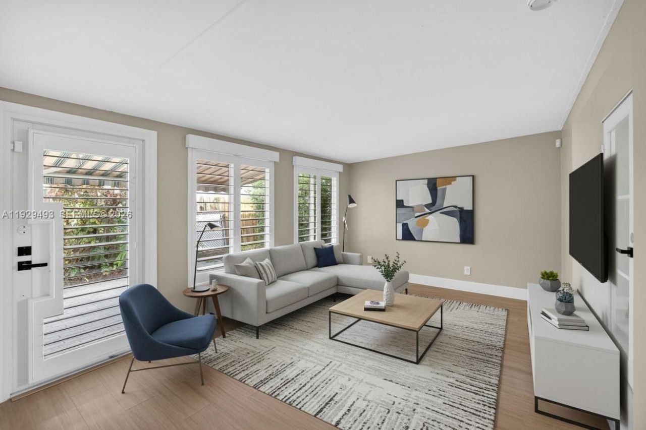 1015 NE 17th Ct, Fort Lauderdale, FL 33305 Photo