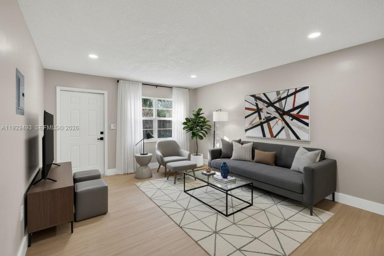 1015 NE 17th Ct, Fort Lauderdale, FL 33305 Photo