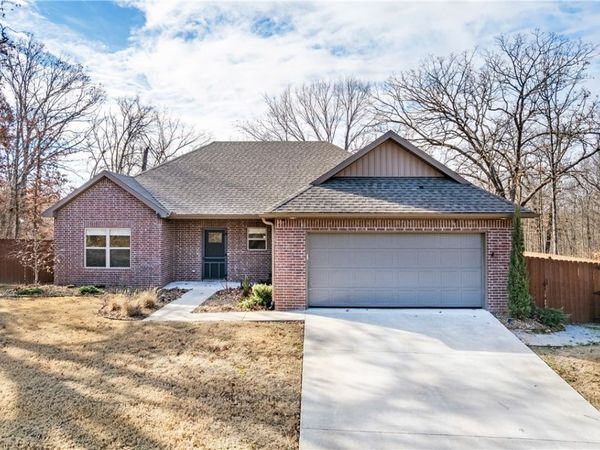 9 Kirkconnel Lane, Bella Vista, AR 72715