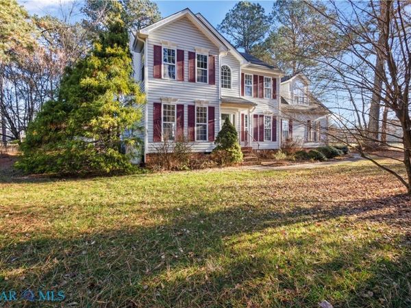1300 Blossom Lane, West Point, VA 23181