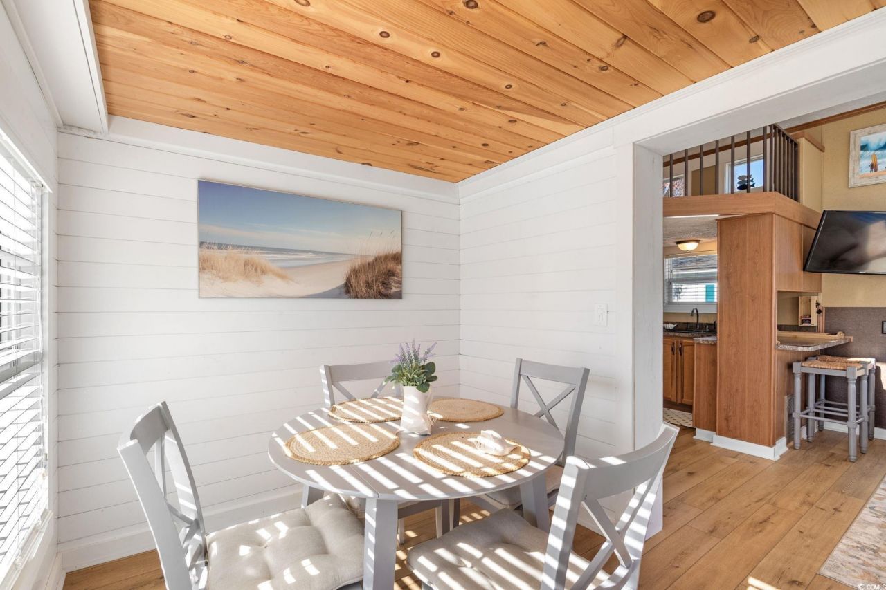 137 Riptide Circle Photo 11