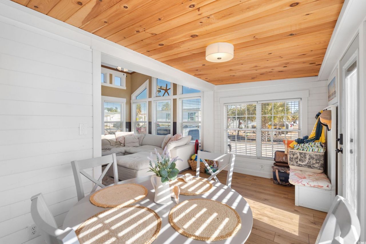 137 Riptide Circle Photo 12