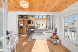 137 Riptide Circle photo 4