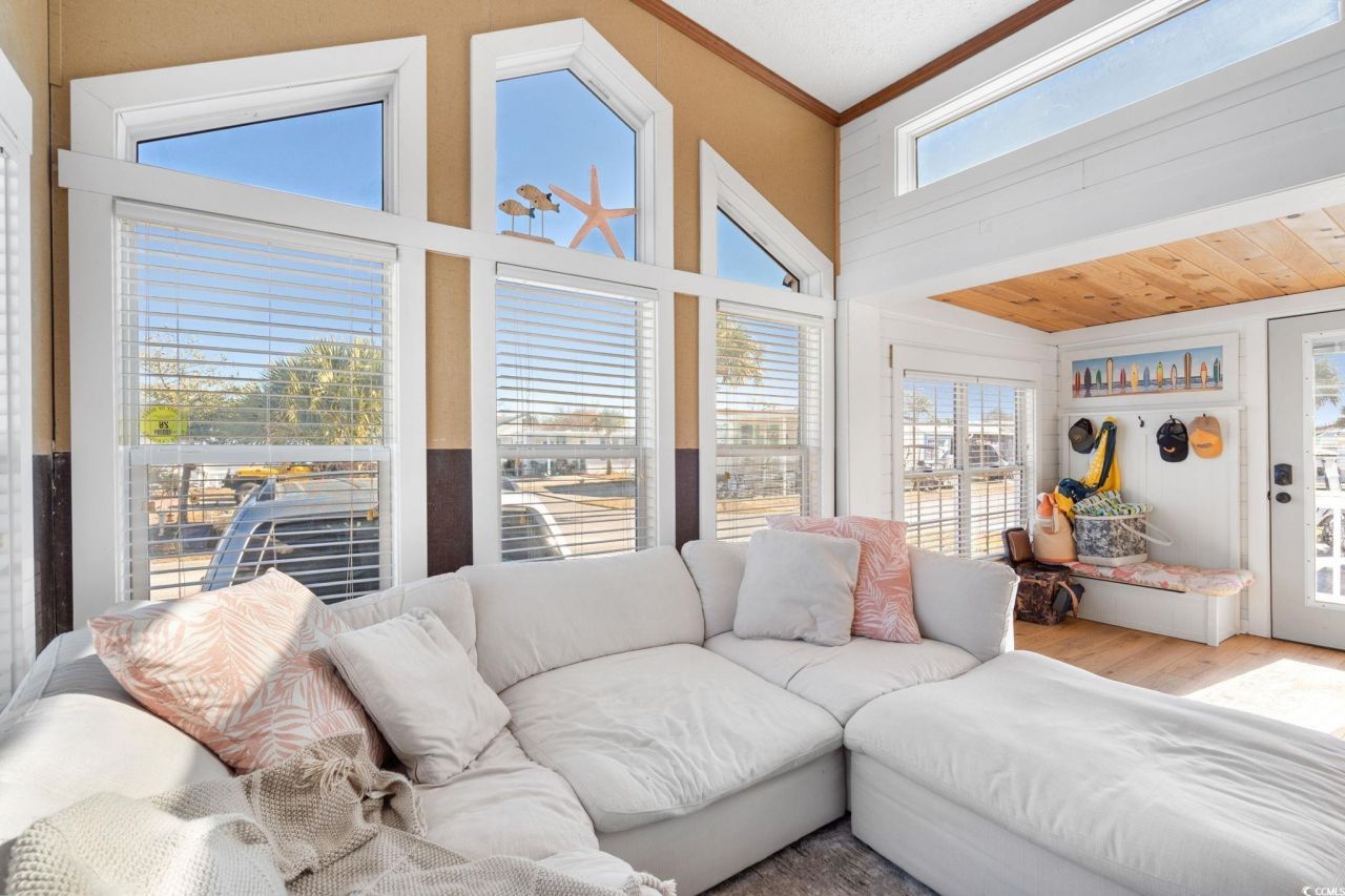 137 Riptide Circle Photo 8