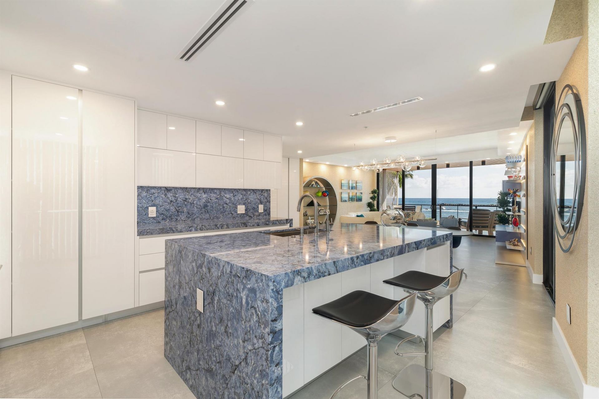 106 Inlet Way, Unit 202, Palm Beach Shores, FL 33404 Photo