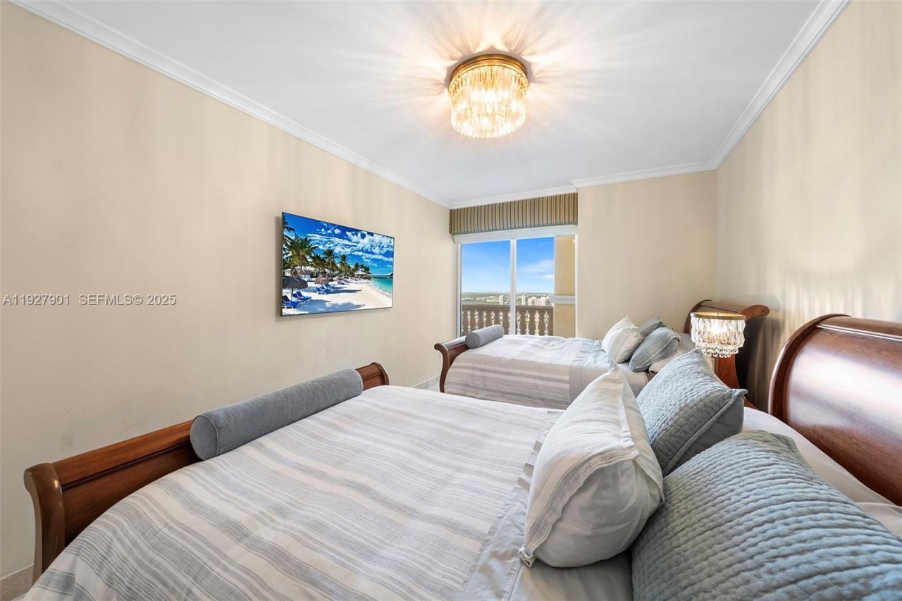 17875 Collins Ave , Unit 4303, Sunny Isles Beach, FL 33160 Photo