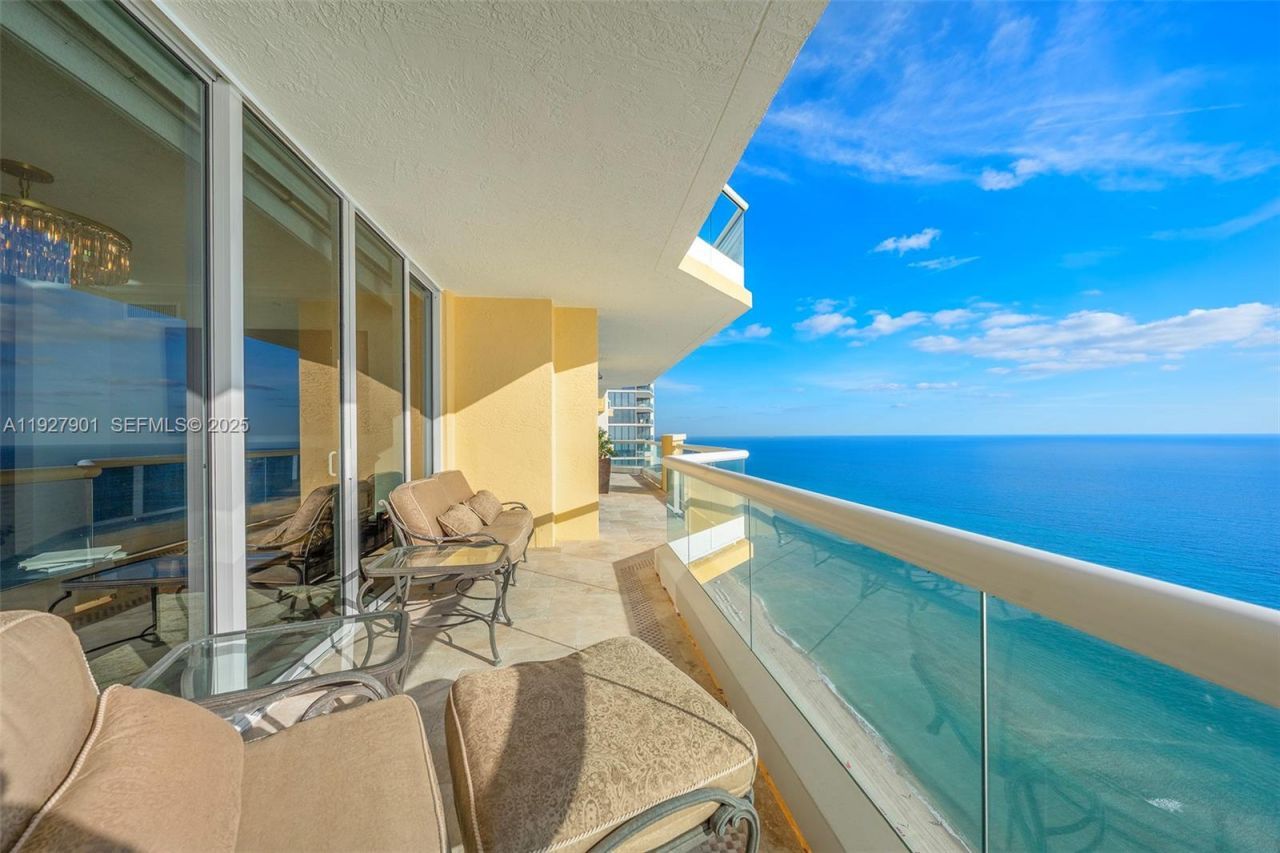 17875 Collins Ave , Unit 4303, Sunny Isles Beach, FL 33160 Photo