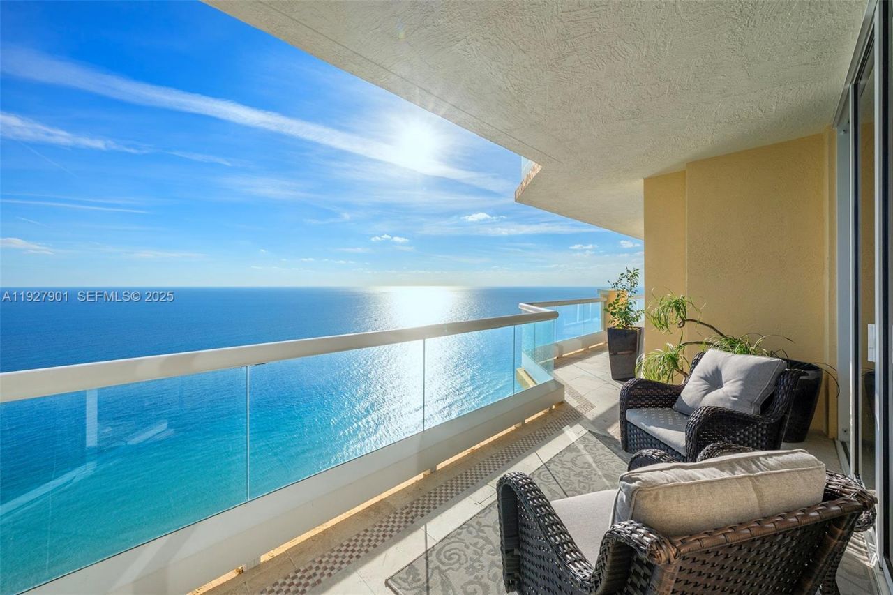 17875 Collins Ave , Unit 4303, Sunny Isles Beach, FL 33160 Photo