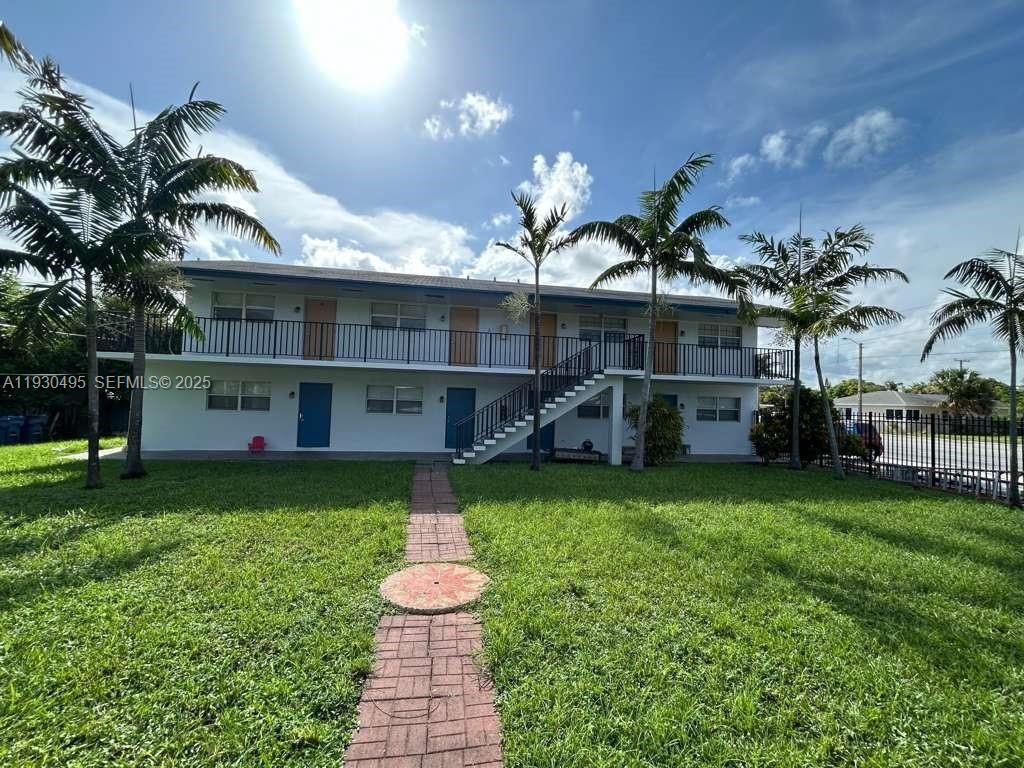 201 W Blue Heron Blvd , Riviera Beach, FL 33404 Photo