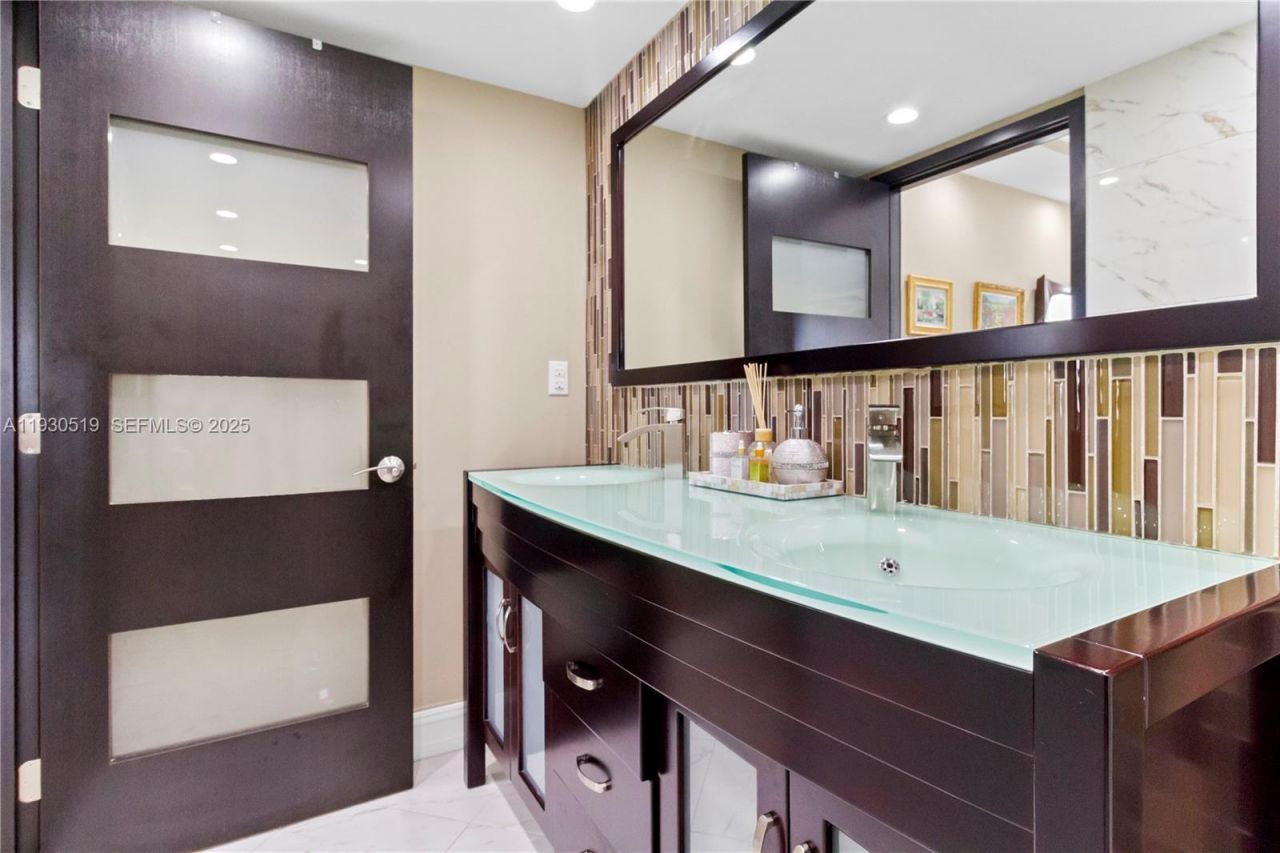 1880 S Ocean Dr, Unit TS106, Hallandale Beach, FL 33009 Photo