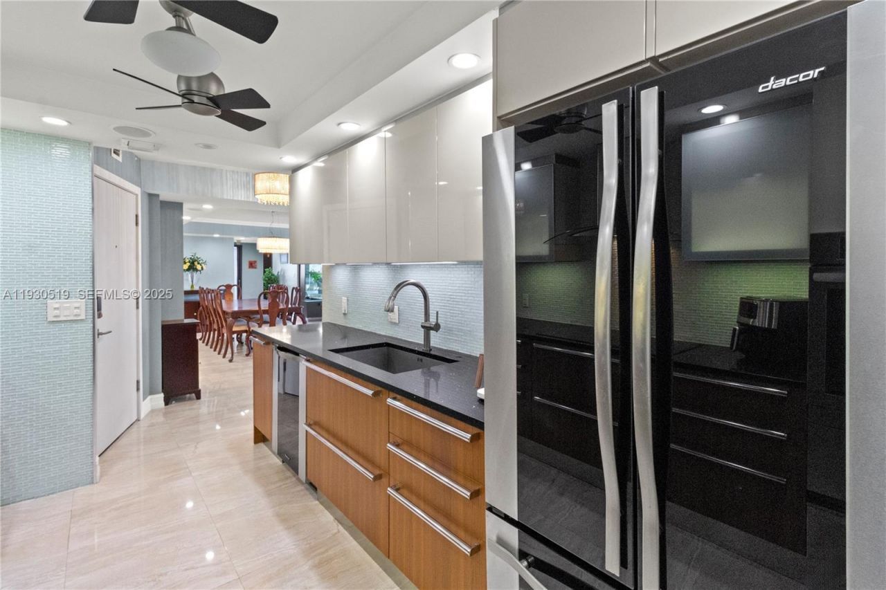 1880 S Ocean Dr, Unit TS106, Hallandale Beach, FL 33009 Photo