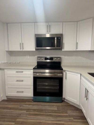 1301 NE 191st St, Unit F407, Miami, FL 33179 Photo