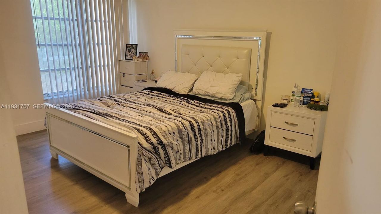 4158 Inverrary Dr, Unit 409, Lauderhill, FL 33319 Photo