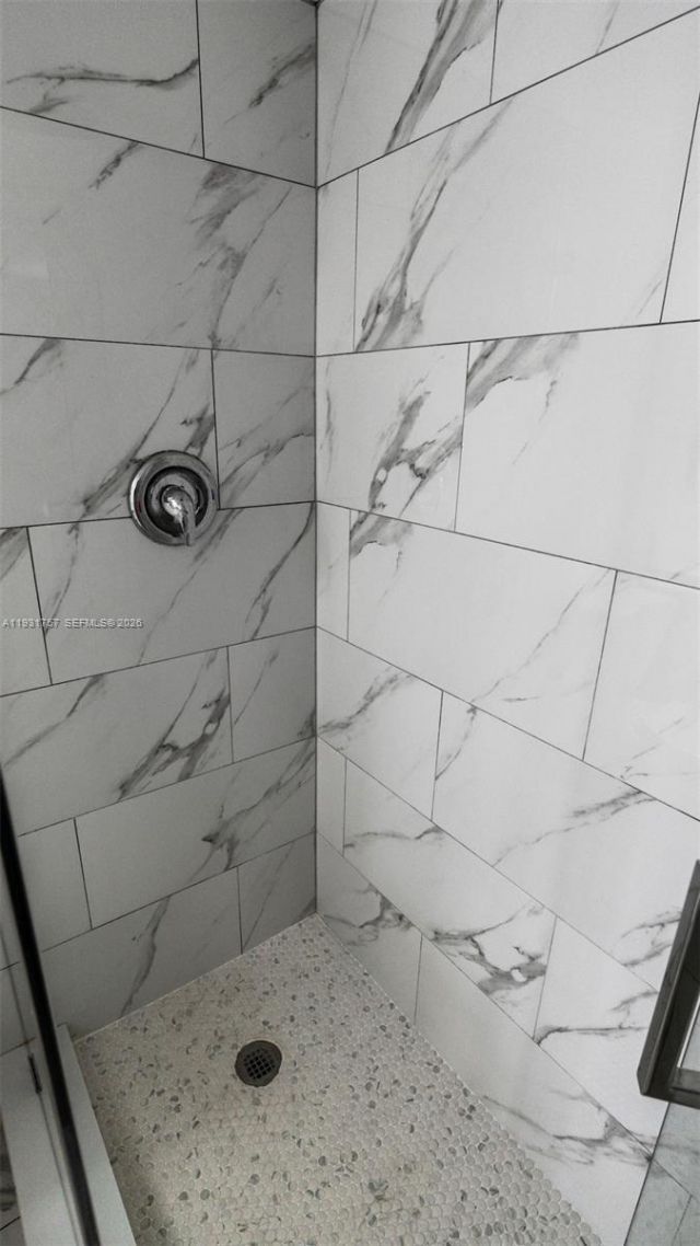 4158 Inverrary Dr, Unit 409, Lauderhill, FL 33319 Photo