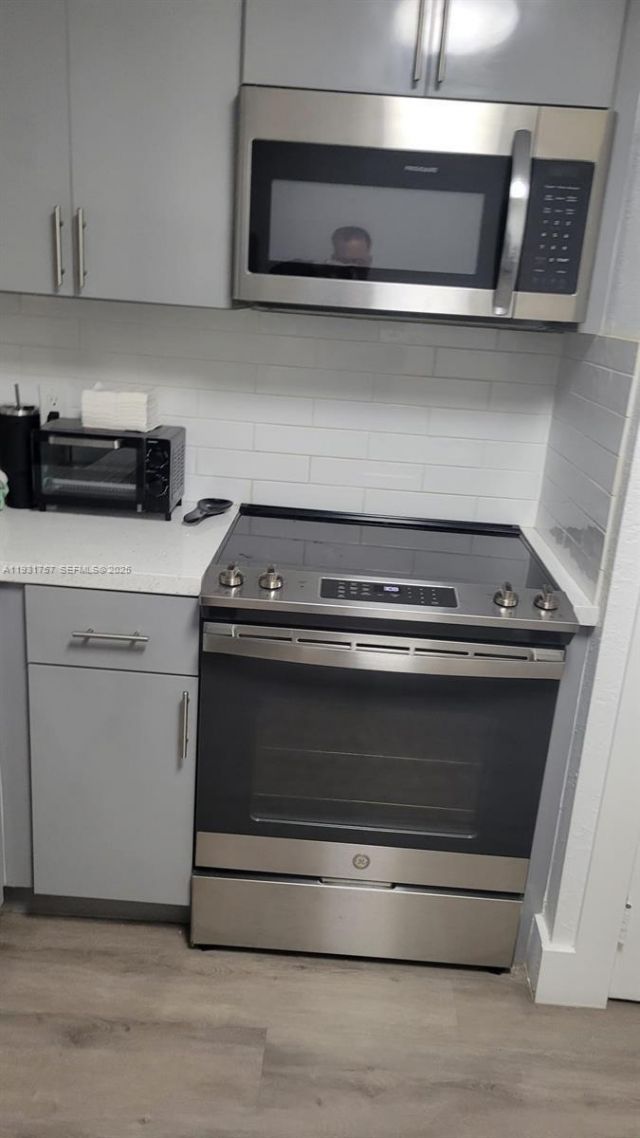 4158 Inverrary Dr, Unit 409, Lauderhill, FL 33319 Photo