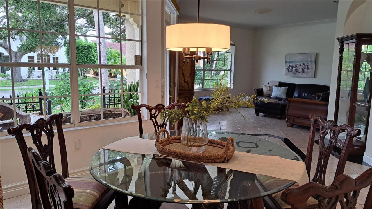 2377 Burton Lane, Sarasota, FL 34239 Photo
