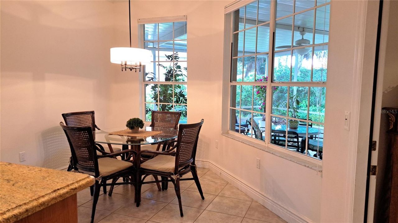 2377 Burton Lane, Sarasota, FL 34239 Photo