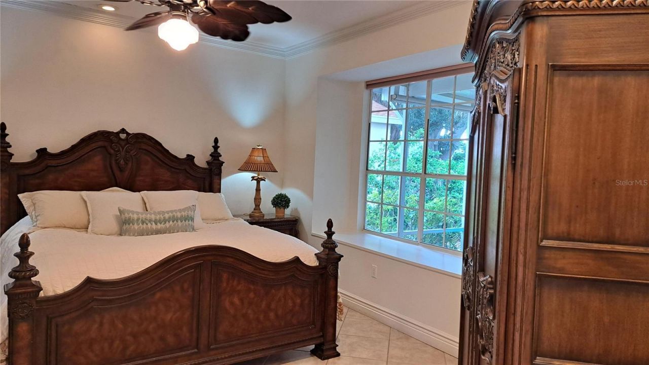 2377 Burton Lane, Sarasota, FL 34239 Photo
