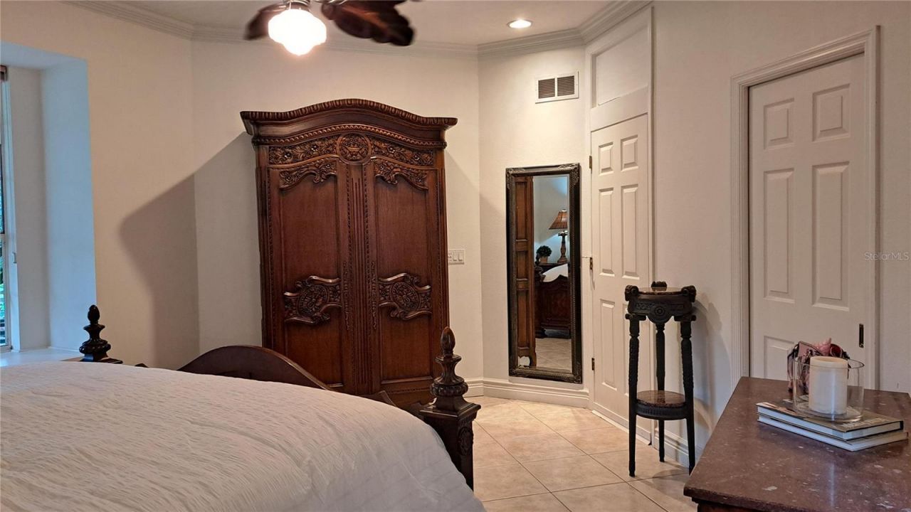 2377 Burton Lane, Sarasota, FL 34239 Photo
