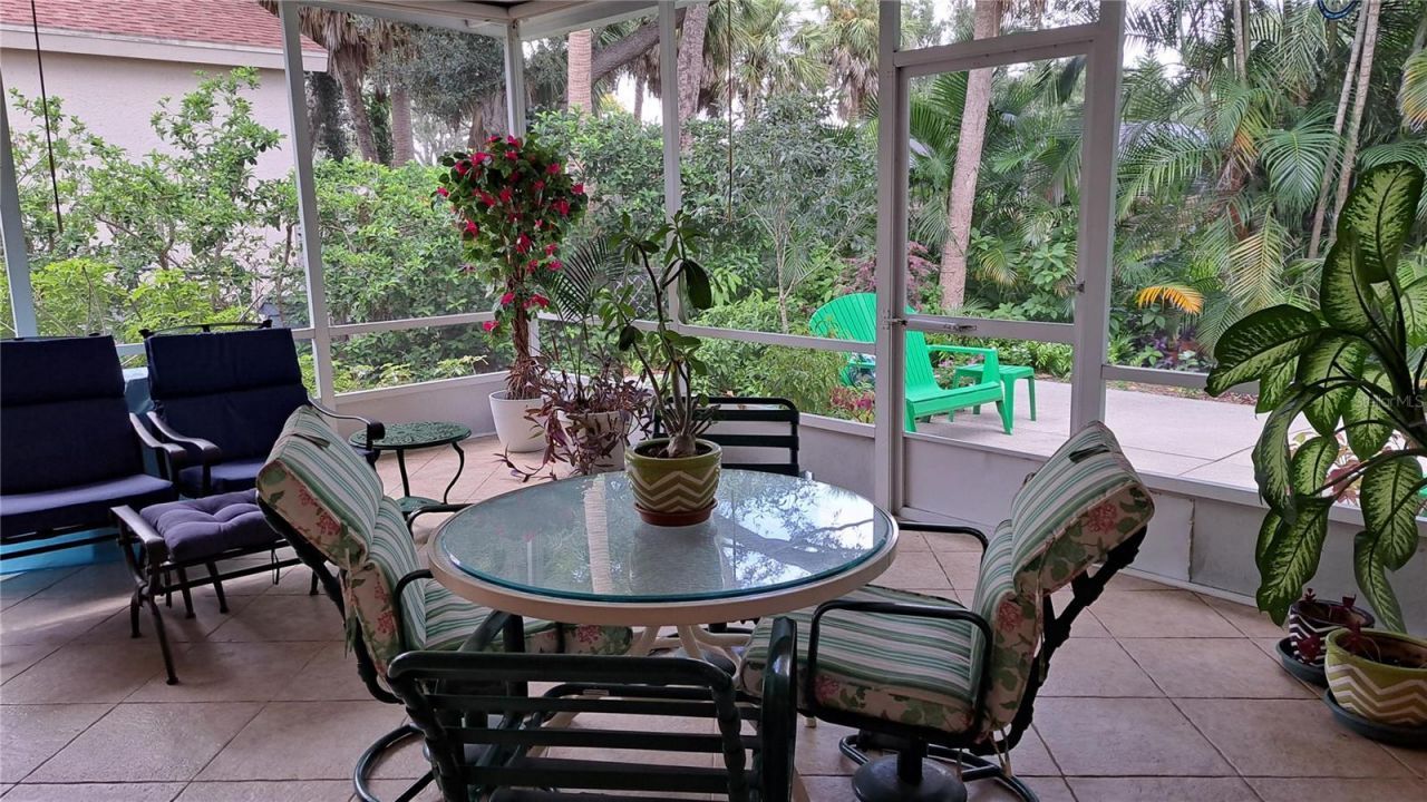 2377 Burton Lane, Sarasota, FL 34239 Photo