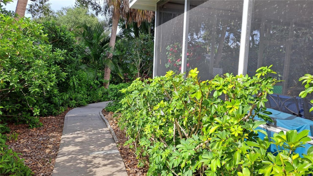 2377 Burton Lane, Sarasota, FL 34239 Photo