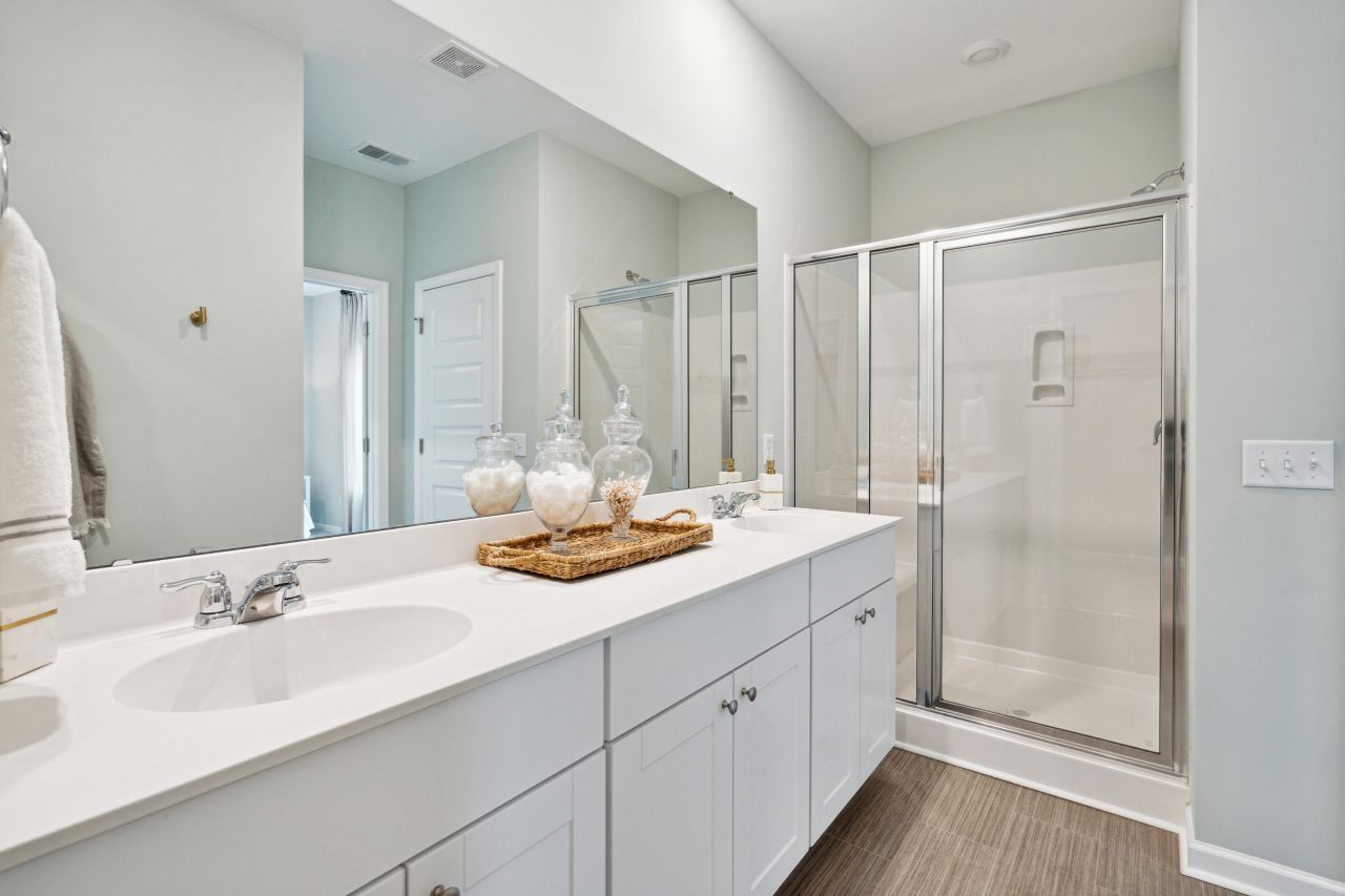 1021 Patagonia Street Photo 10