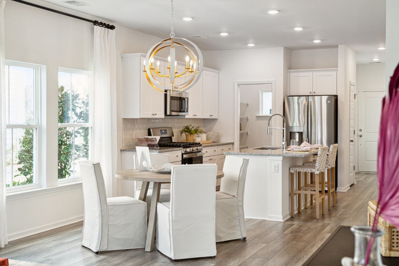 1021 Patagonia Street Photo 5